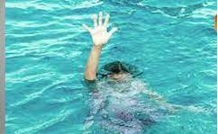 खोलामा डुबेर एक बालकको मृत्यु