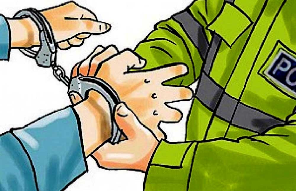 एक महिलाको हत्या, श्रीमान पक्राउ