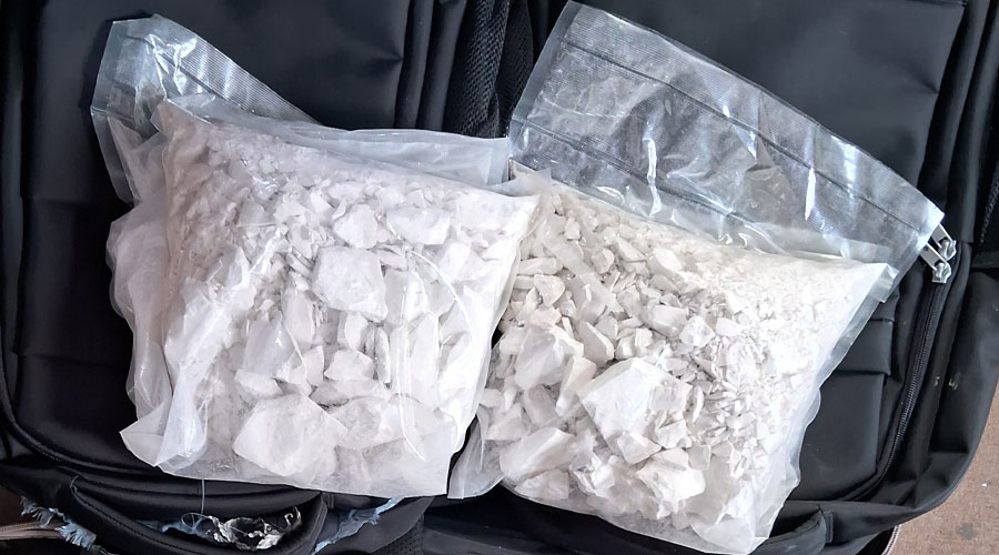 ८ किलो सेतो हेरोइनसहित दुई विदेशी नागरिक पक्राउ