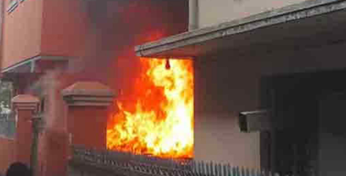 नेपाली कांग्रेसका महामन्त्री गगन थापाको घरमा आगजनी