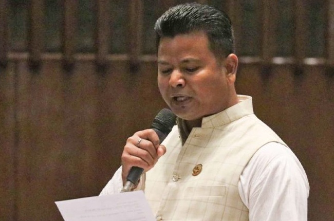 फेसबुक र युट्युब जस्ता सामाजिक सञ्जाल बन्द नगर्न रास्वपाको माग