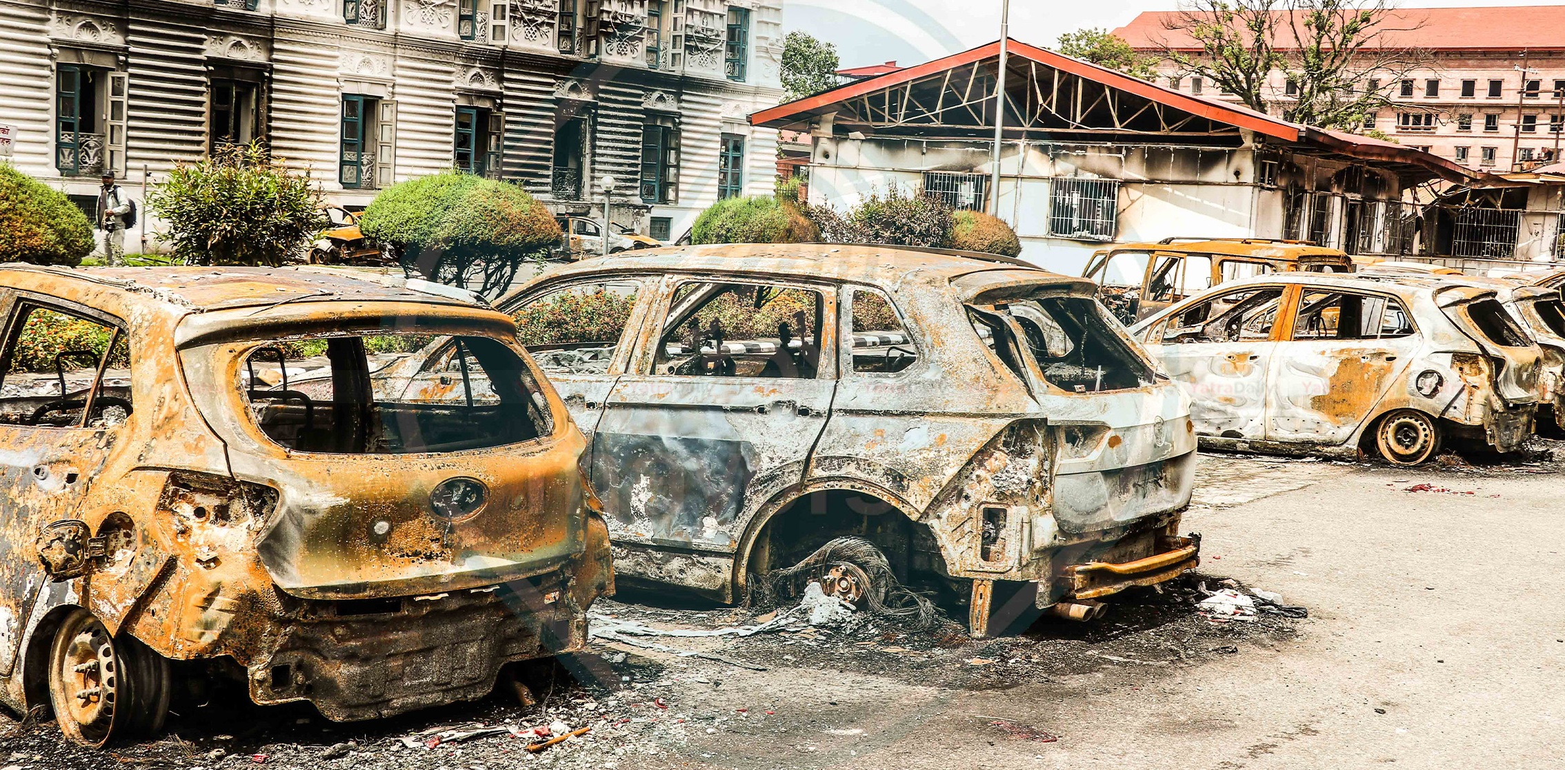 जेन-जी आन्दोलनका क्रममा : सिंहदरबार र आसपासमा एक हजारभन्दा बढी सवारीसाधन जलेर नष्ट