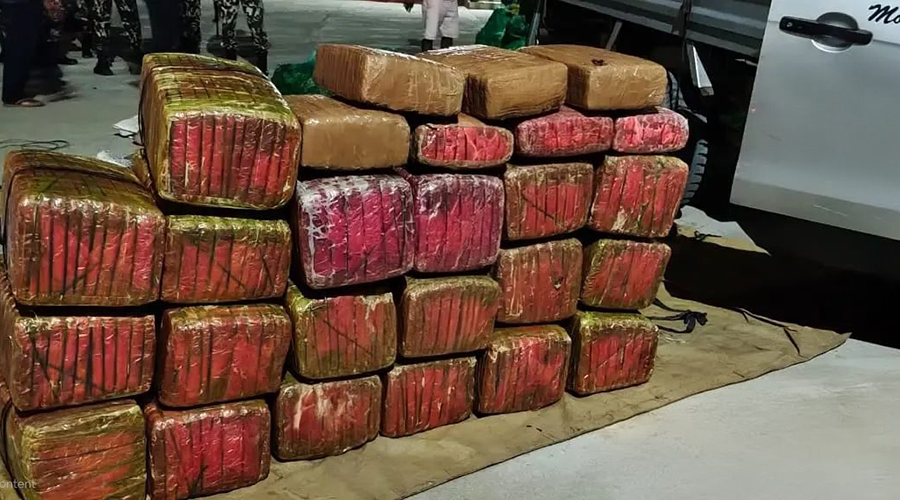 रौतहटमा तरकारी बोकेको गाडीबाट ३३४ केजी गाँजा बरामद