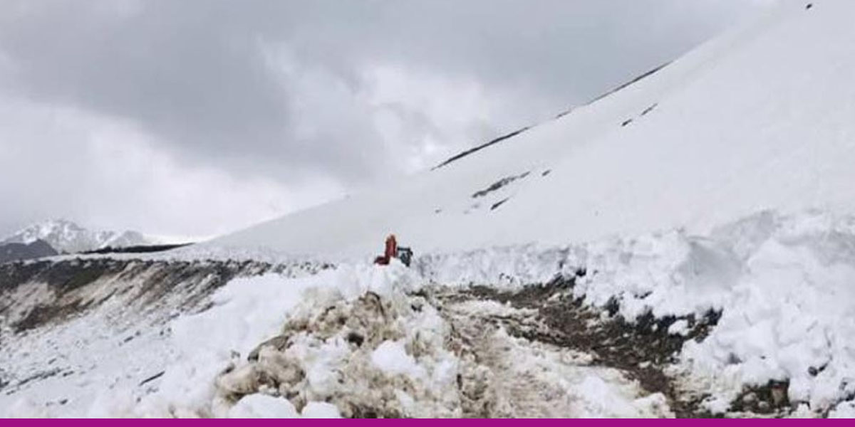 हुम्लामा हिमपातका कारण न्यालु सडक अवरुद्ध