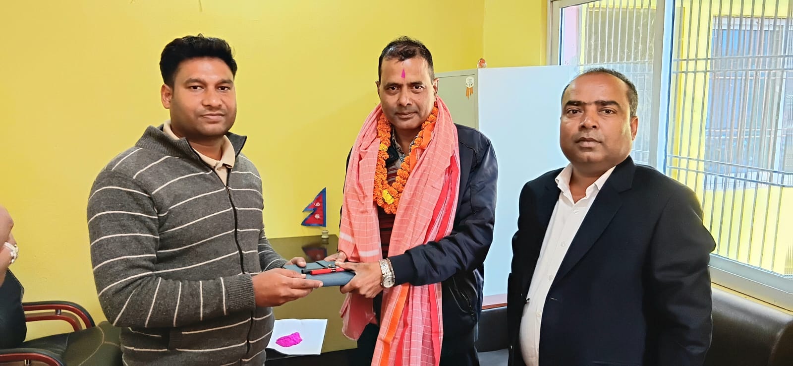 कटहरिया नगरपालिकामा चौधरी नयाँ हाकिमका रूपमा हाजिर, आर्थिक–प्रशासनिक सुधारमा जोड