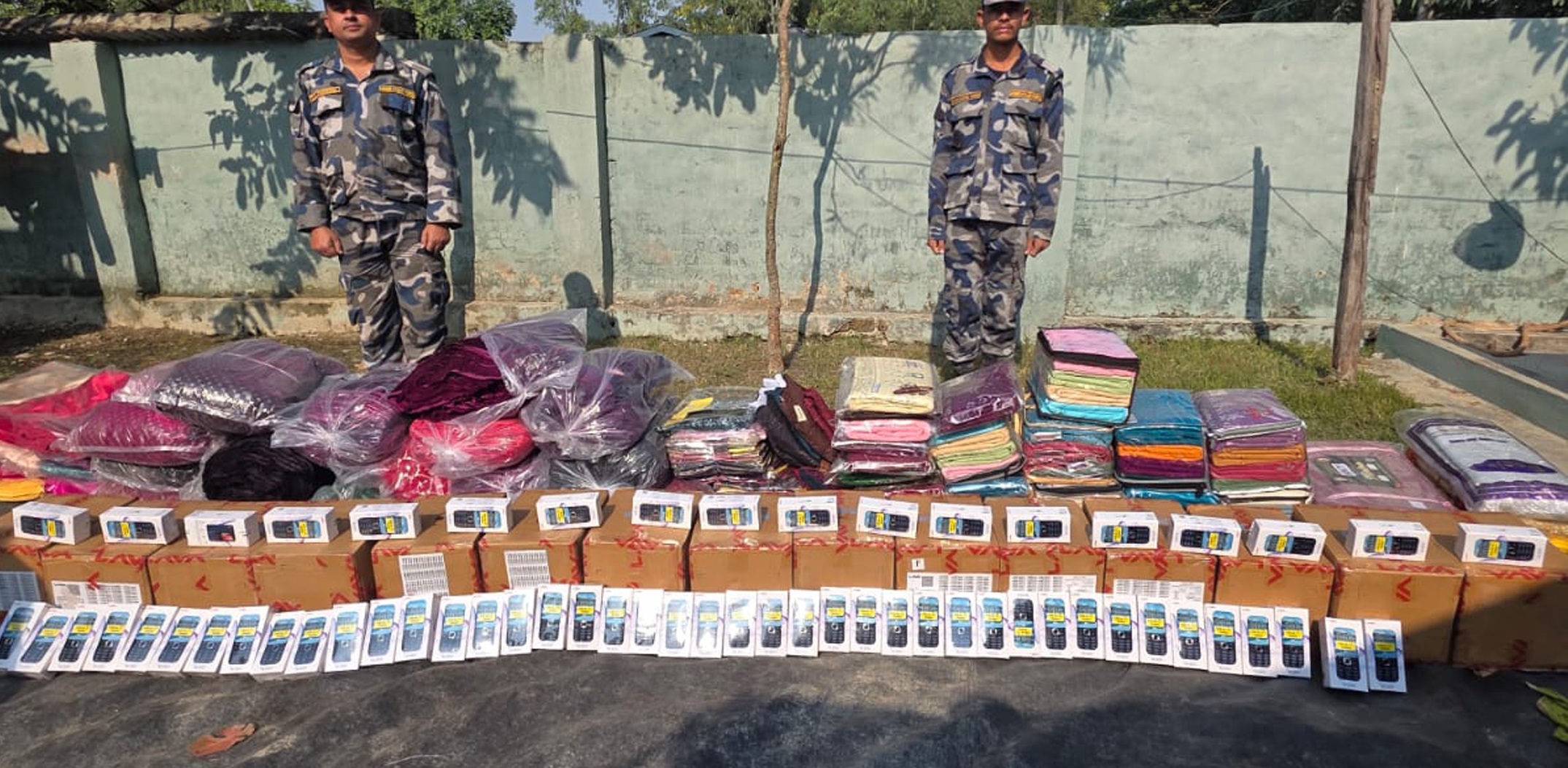 वीरगञ्जमा सशस्त्र प्रहरीद्वारा १७ लाख रुपैयाँ बराबरको अवैध सामग्री बरामद