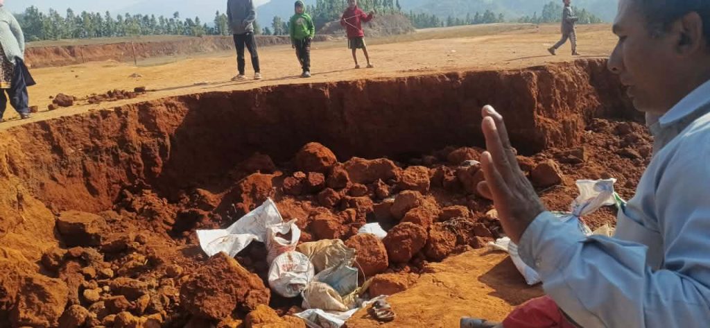 गुल्मीमा माटोको ढिस्को खस्दा दुई जना घाइते