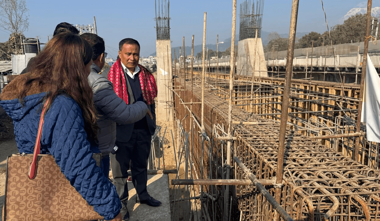 सेती पुल निर्माण कार्यमा ढिलाइ नगर्न मन्त्री घिसिङको निर्देशन