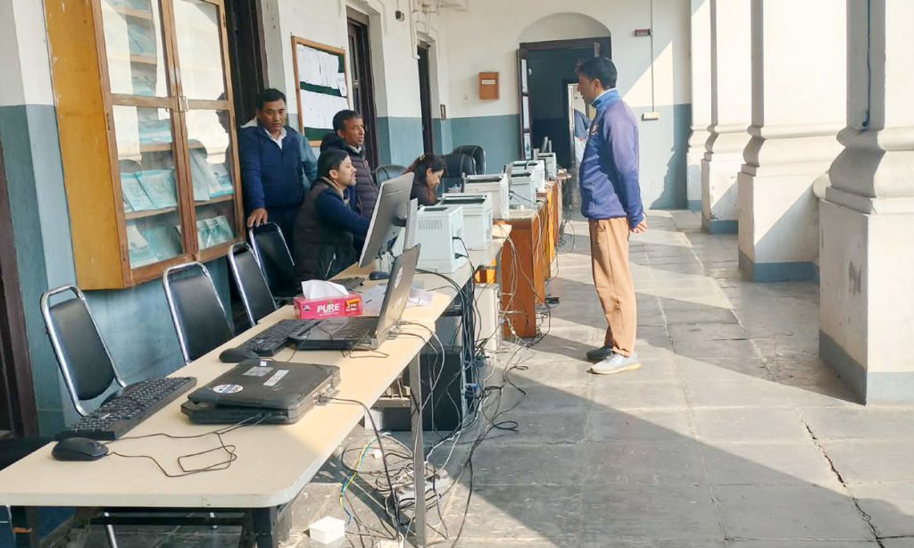 निर्वाचन आयोगमा चार दलले बुझाए समानुपातिक बन्दसूची