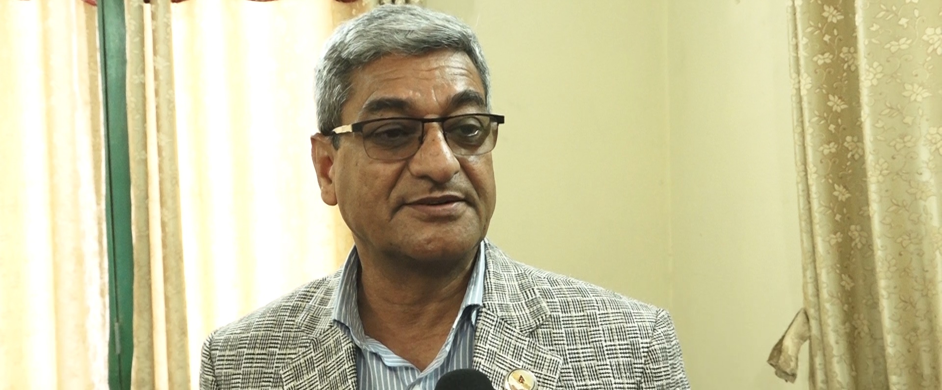 लिखित जवाफ बुझाए रमेश लेखक: गोली चलाउने आदेश दिएको छैन