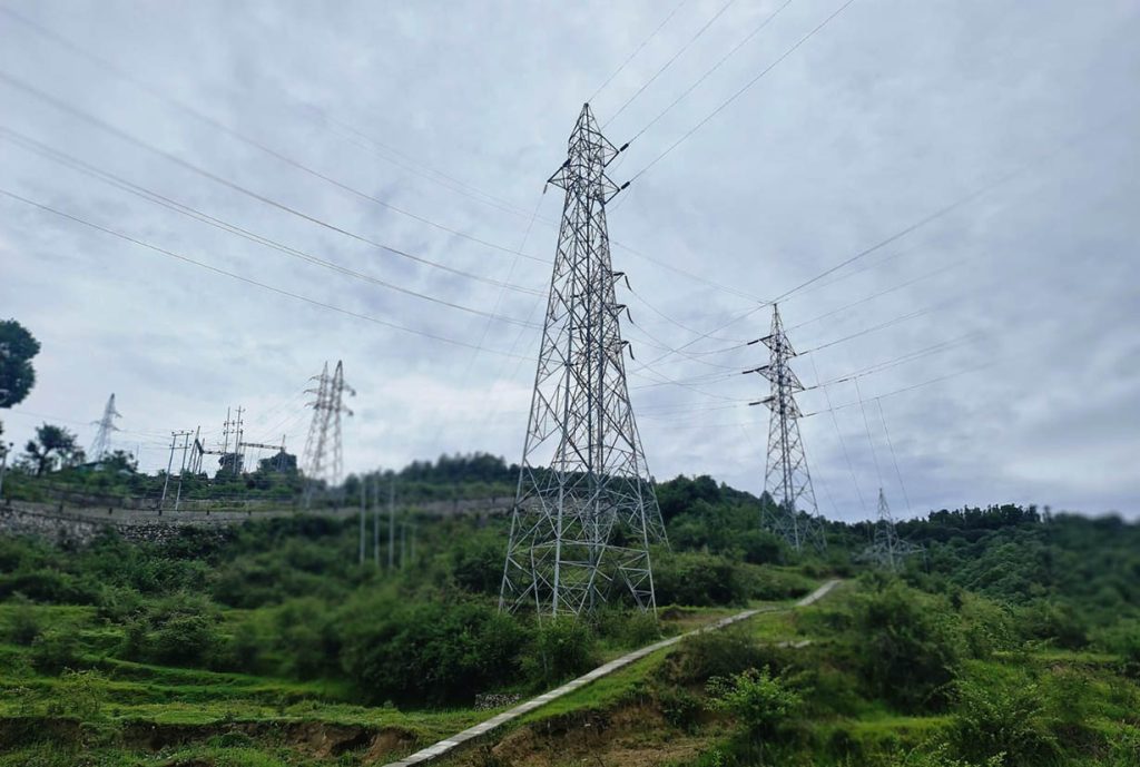 विद्युत लाइनमुनिको जग्गा कित्ताकाट गर्न पाइने