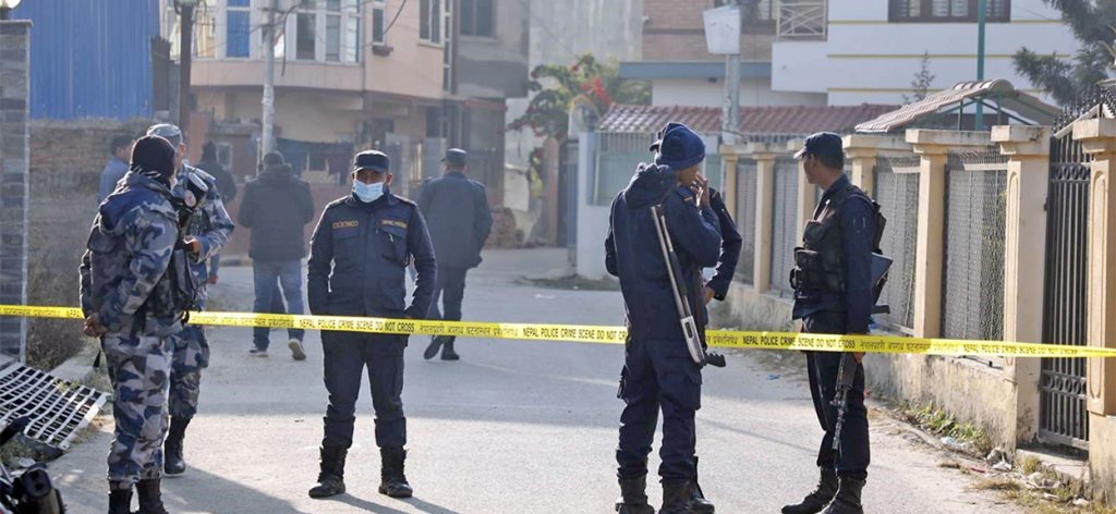 काठमाडौंको मूलपानीबाट प्रहरीले गोली चलाएर १० जनालाई नियन्त्रणमा लियो