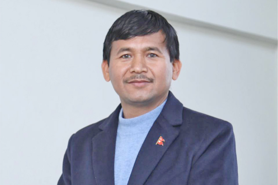 नेकपाले सल्यानमा दुई पूर्वमन्त्रीलाई छोडेर युवा नेता रमेश मल्ललाई टिकट दिए