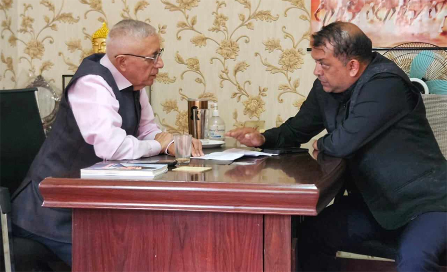 शेखरले महाधिवेशन विरोध गर्दै गगनसँग लिए भाग