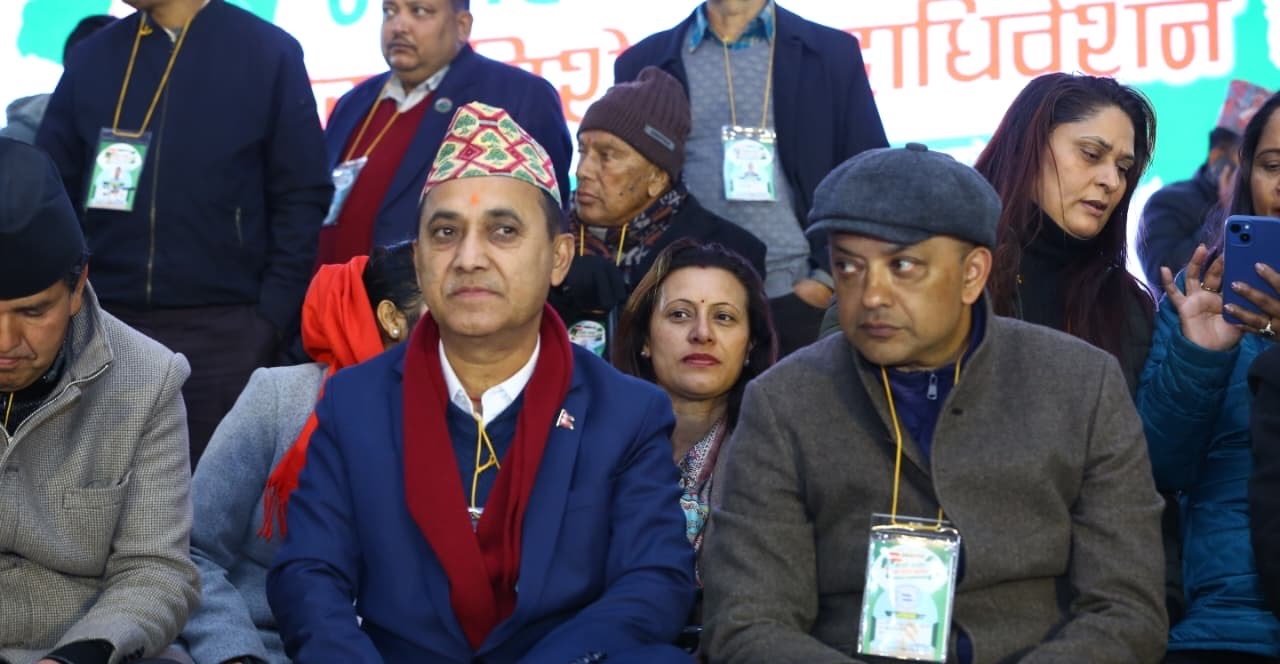 विशेष महाधिवेशन सहमतिको लागि ८ बुँदे प्रस्ताव पेश