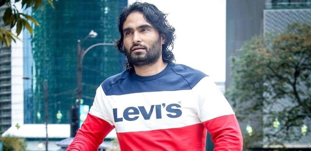 चुनावी प्रचारका क्रममा अछाममा बेहोस भएका व्यक्ति सेनाको हेलिकप्टरमार्फत उद्धार