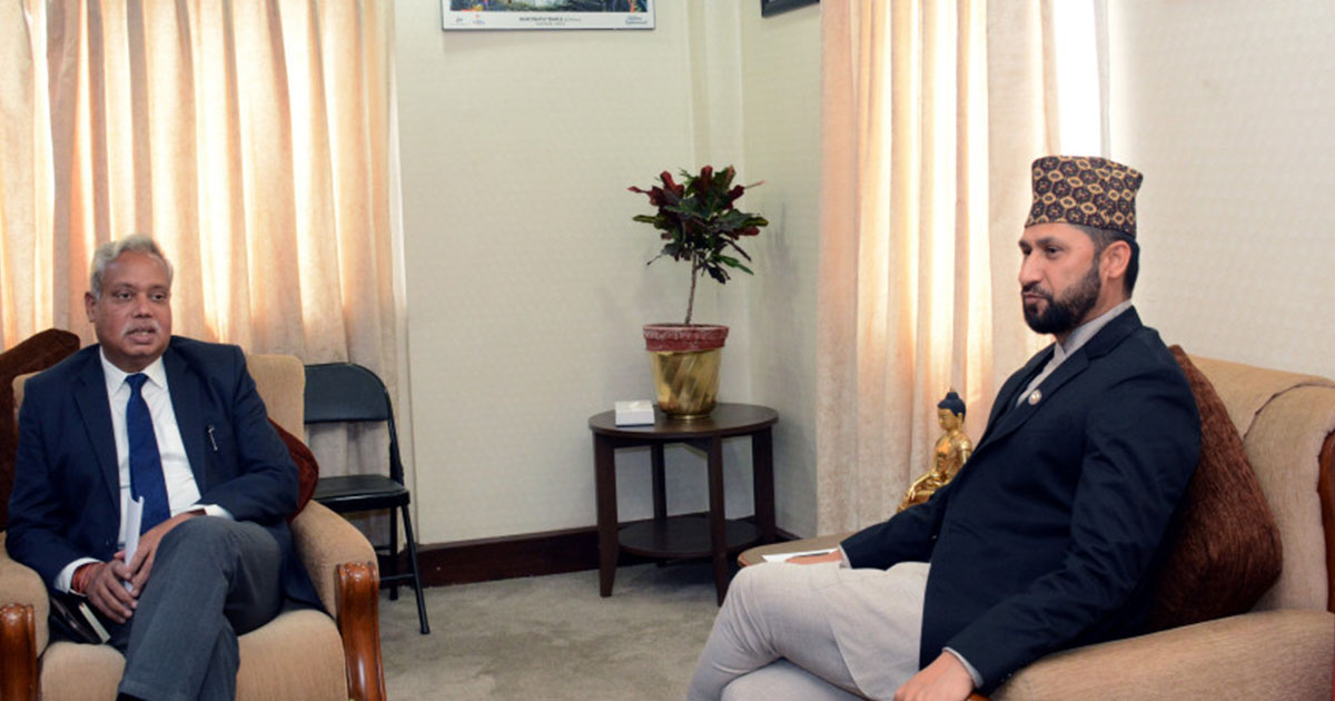 रवि लामिछाने भारतीय राजदूतलाई भेटेर धनगढी पुगे