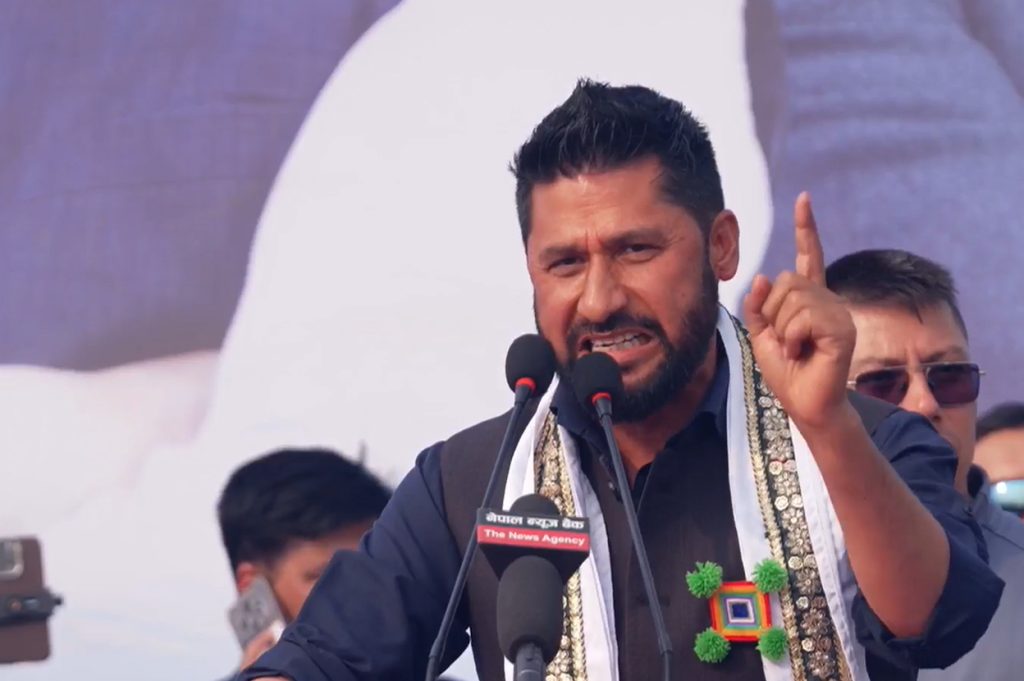 रवि लामिछाने: बालबालिकालाई गोली हान्ने र सिंहदरबार जलाउने एकै हुन्