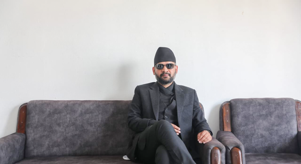 बालेनको घरमा चोरी गर्ने ३ जना पक्राउ