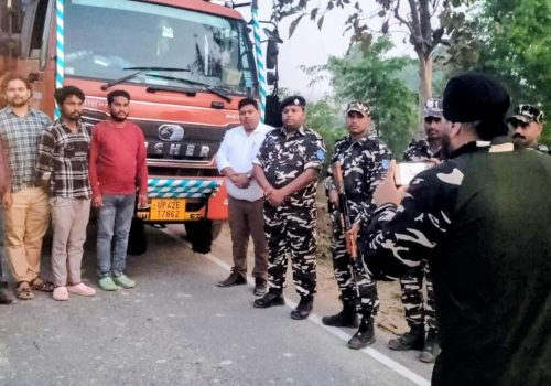 ठूलो परिमाणमा फर्सीको बीउसहित ट्रक नियन्त्रणमा, दुई जना पक्राउ