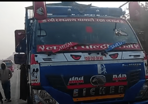 सडकमा फोहोर फाल्ने कुखुरा गाडीमाथि २५ हजार जरिवाना