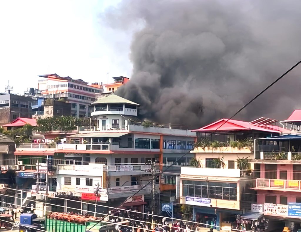 पूर्वाञ्चल क्याफेमा लागेको आगलागी नियन्त्रणमा