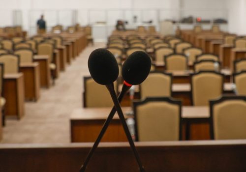 सांसदले मातृभाषामा शपथ लिन ३ दिन अगावै सचिवालयमा सूचना दिनुपर्ने