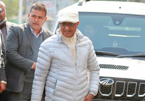 बन्दी प्रत्यक्षीकरण रिटमार्फत लेखकको रिहाइको माग