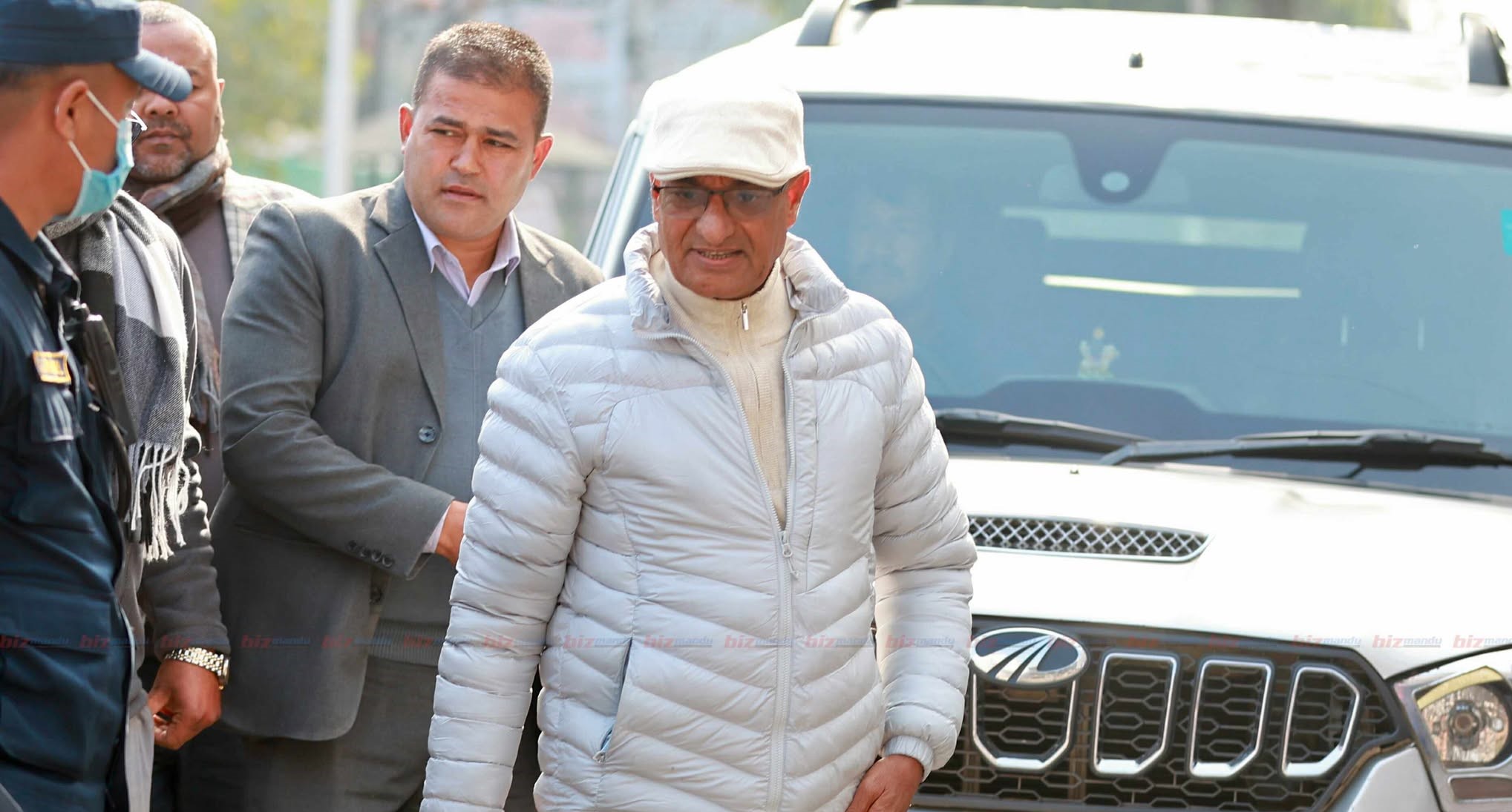 बन्दी प्रत्यक्षीकरण रिटमार्फत लेखकको रिहाइको माग