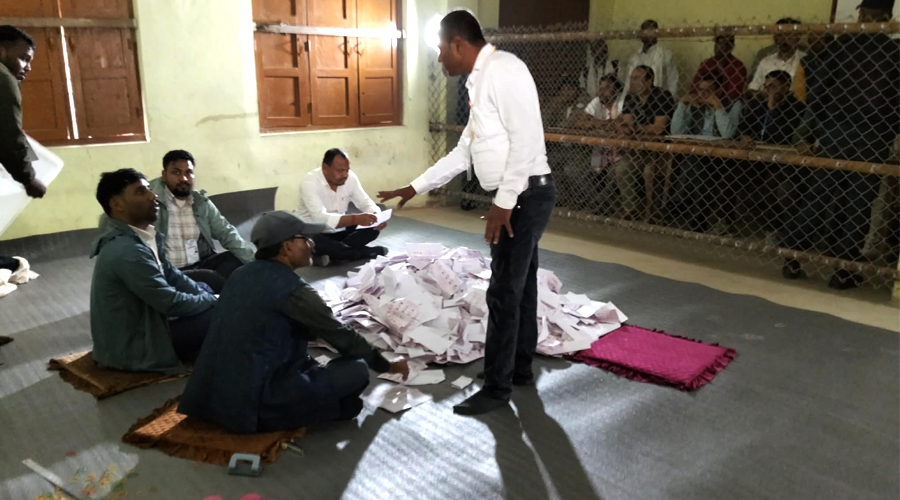 सर्लाही–४ को मतगणना अमरेशको गृहपालिकाबाट सुरु