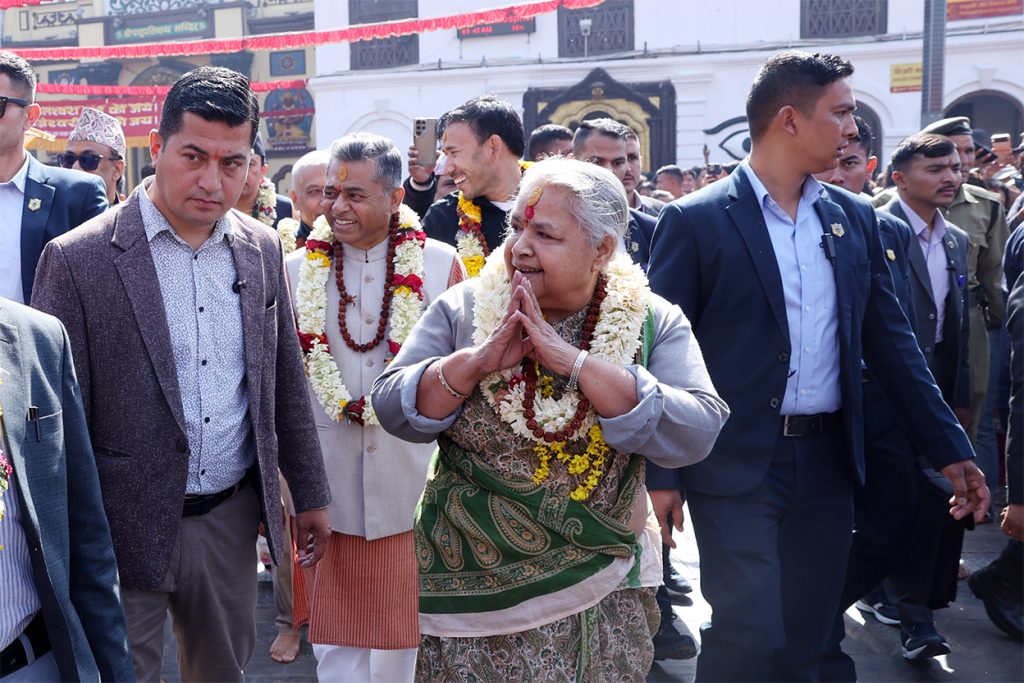 प्रधानमन्त्री कार्कीद्वारा पशुपतिमा रुद्राभिषेक पूजा सम्पन्न