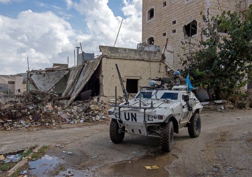 लेबनानमा नेपाली शान्ति सैनिक तैनाथ क्याम्प नजिक आक्रमण, सैनिक सुरक्षित