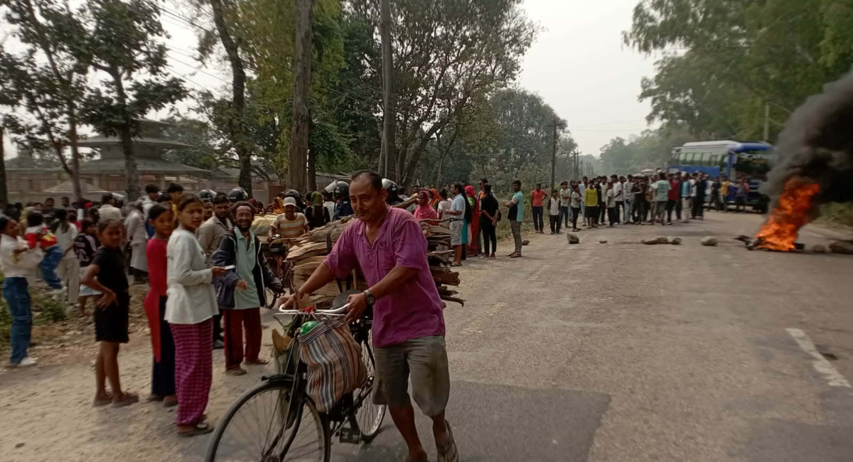 दुर्घटनामा बालकको मृत्यु, पूर्व–पश्चिम राजमार्गमा प्रदर्शन