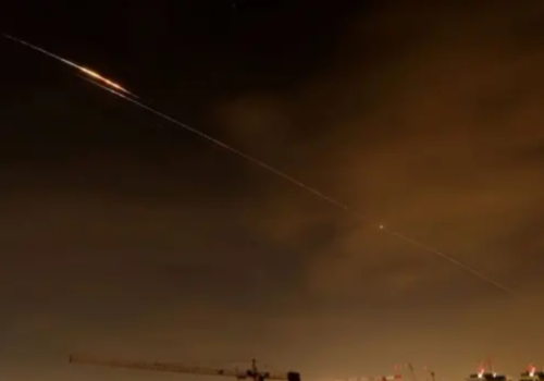 क्षेप्यास्त्रको टुक्रा खस्ने घटनामा अबुधाबीमा एक भारतीय घाइते