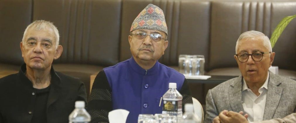 दुई कोइरालाबीच खड्काले थाले संस्थापनइतर कांग्रेस बैठक