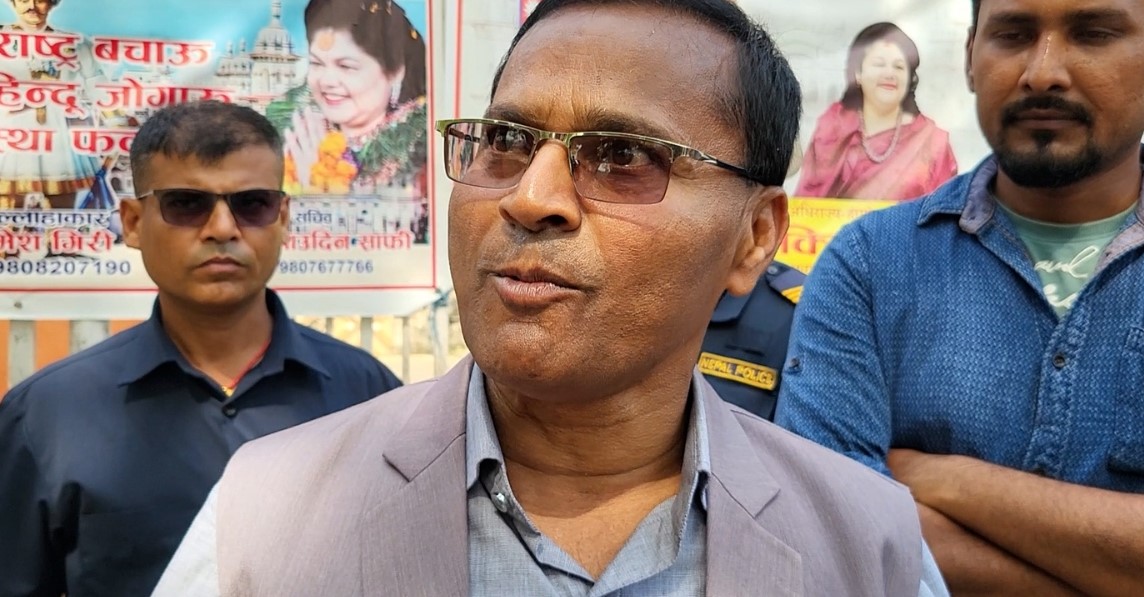फुटपाथ खाली गराउन मधेशका गृहमन्त्री महतो स्वयं सडकमा