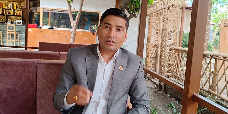 पश्चिम एसिया युद्धको असर: वैदेशिक रोजगार संकटको डिलमा नेपाल