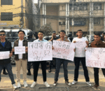 विद्यार्थीलाई ४५% भाडा छुट कार्यान्वयनको माग गर्दै प्रदर्शन