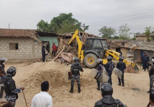 बृन्दावनमा अतिक्रमण हटाइयो ः ६ करोडको प्रशासनिक भवन निर्माणमा बाटो खुल्यो