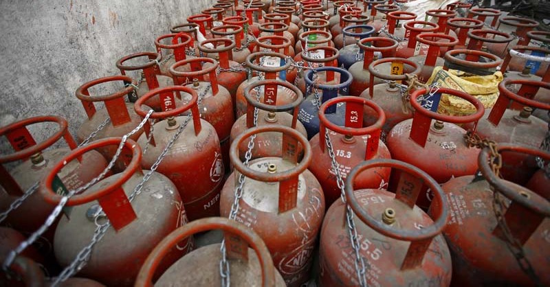 अब १४.२ केजीकै सिलिन्डर पाइने, सोमबारदेखि लागू