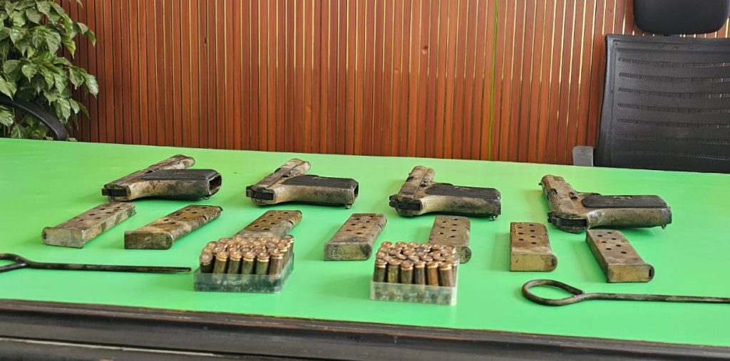 विष्णुमति खोला क्षेत्रमा हतियार फेला, प्रहरीको अनुसन्धान सुरु