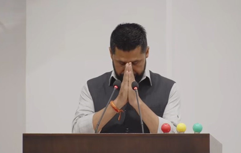 रवि लामिछानेले संसद्‌मै दलित समुदायसँग मागे माफी