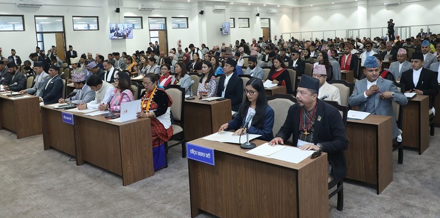 निर्वाचनपछि प्रतिनिधिसभाको पहिलो बैठक आज, शीर्ष नेताले सम्बोधन गर्ने