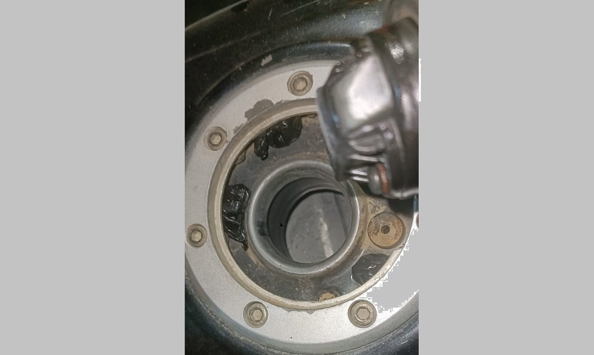 ब्राउन सुगरसहित सिराहामा तीन जना युवक पक्राउ