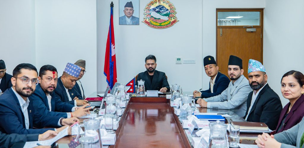 शनिबार र आइतबार बिदा लागू : सरकारी कार्यालय र विद्यालय बन्द