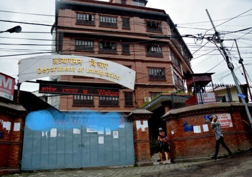 ठमेलमा पक्राउ परेका २० विदेशी महिला स्वदेश फर्काइए