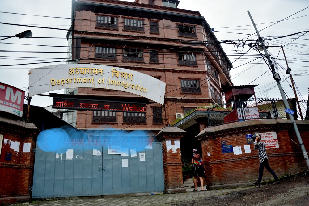 ठमेलमा पक्राउ परेका २० विदेशी महिला स्वदेश फर्काइए