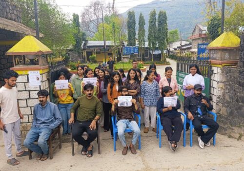 परीक्षा विवादपछि लमजुङमा विद्यार्थीको पुनः परीक्षा माग