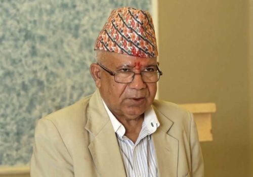 माधव नेपाल प्रकरण: सरकारी कागजात नआएपछि सुनुवाइ टर्दै