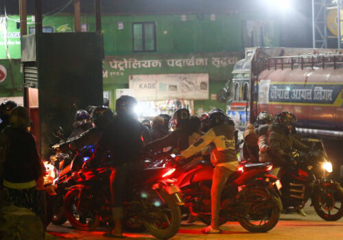 इन्धन मूल्य पुनः वृद्धि, डिजेल २३७ रुपैयाँ पुग्यो